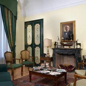 Hotel Chiaja De Charme, Naples